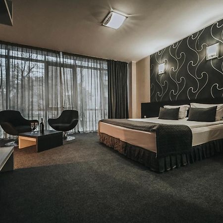 Hotel Noris Plovdiv Exteriör bild